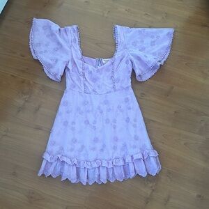 Short mini dress. Floral dress with print